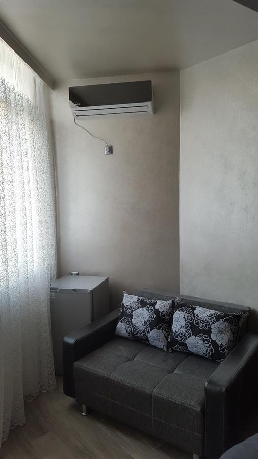 Roini Apartment Batumi Exterior photo